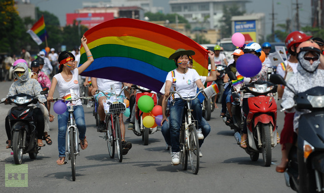 Gay-lesbian marriages permitted in Vietnam 
