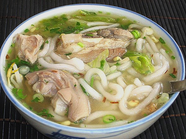 Pork with thick rice noodle soup - The delicous dish that you should not miss