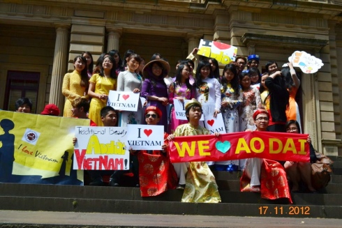 Overseas students celebrate Vietnamese Teachers’ Day