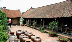 Hanoi develops trade village tourism