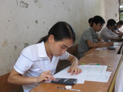 Educators call on to remove national high school final exam