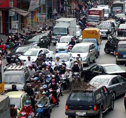 Traffic chaos in run-up to Tet