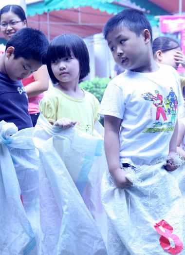 Southeast Asian folk games for kids at Hanoi’s museum