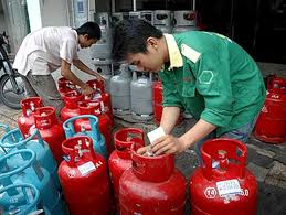 Decrease in import tax to lower retail price of gas 
