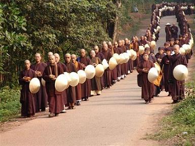 Buddhism - The first largest religion in Vietnam
