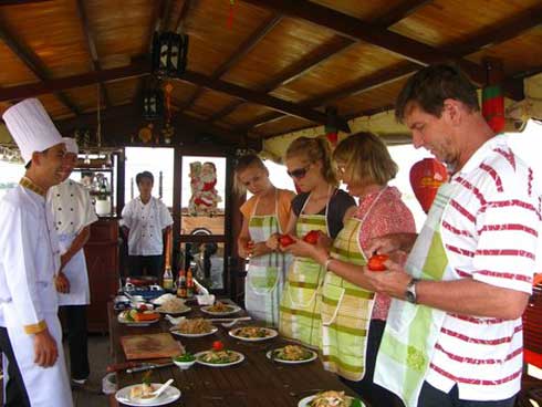 Cooking in Hoi An in top 10 most interesting travel experience