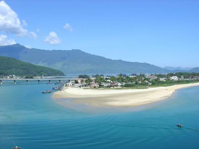 Non Nuoc Beach - One of the World's Beautiful Beaches