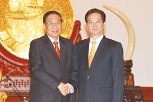 Viet Nam to boost trade, investment ties with Laos