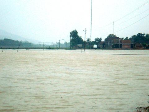 Nine die in floods in central Vietnam