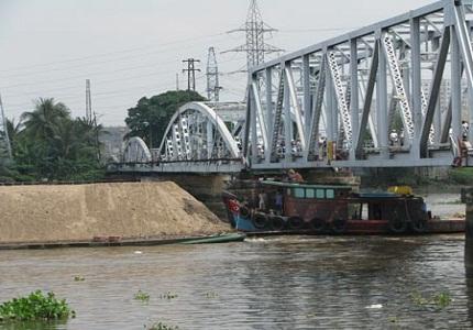 Football gambling debts play a role in two attempted suicides