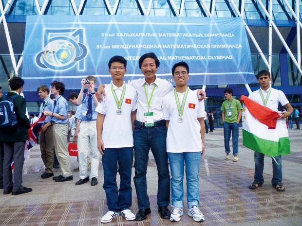 Student rejects scholarship for love of math