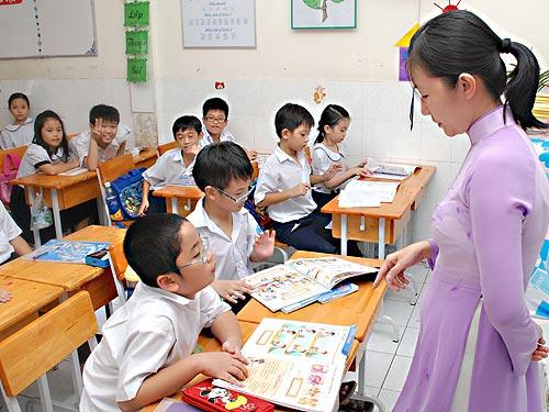 HCM City to set primary school English schedule