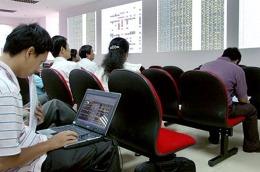 Insurers kick off plans to list shares on bourse again