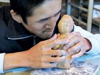 Visually impaired students express themselves through art