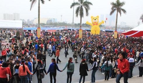Thousands of youths donate blood