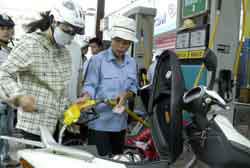 HCM City to close old petrol stations