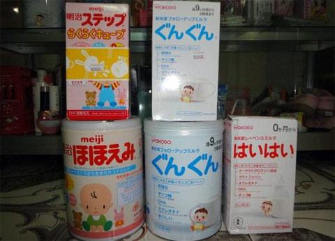 Fearing radioactivity, mothers rush to collect Japanese formulas