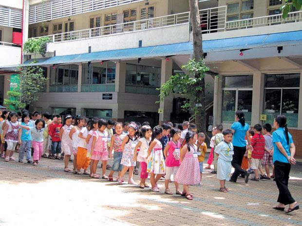 &lsquo;Star&rsquo; school seats for sale on Internet