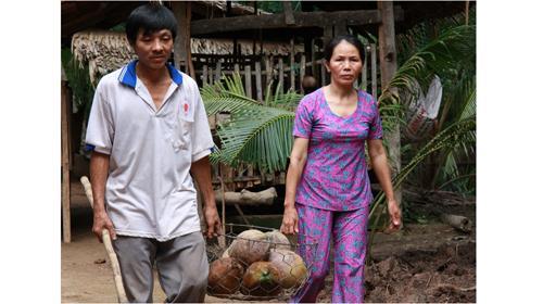 Students desperate for school loans