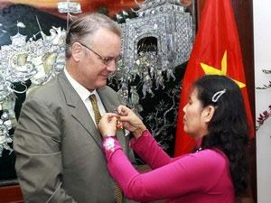 UN co-ordinator wins award for help to women