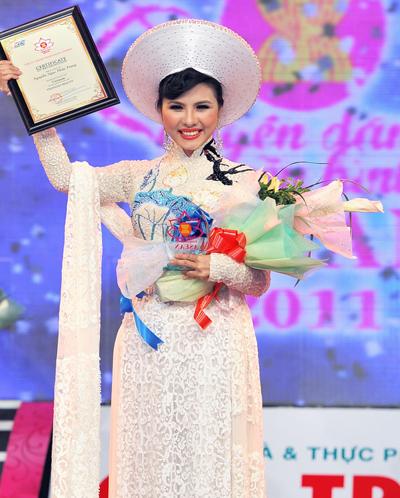 Vietnam wins three prizes at ASEAN TV Charming 2011