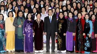 GOVERNMENT IN BRIEF 25/3