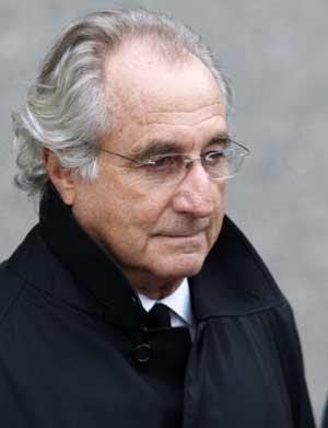 Madoff stows $9 bln to friends before caught: Inmate