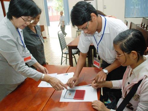 Non-state-owned universities need students