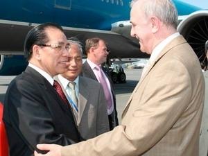 Party leader ends Russia visit with boost in ties