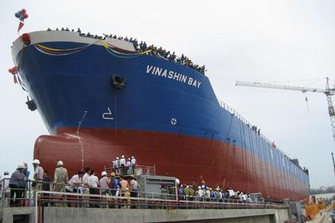 Vinashin borrows to pay wages