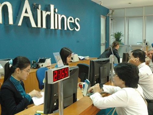 Airlines seek right to adjust high-season airfares