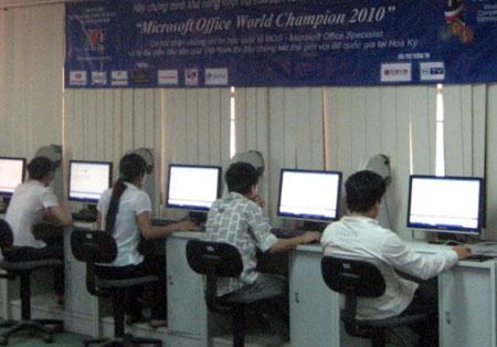Vietnamese students will attend Microsoft Office World Champs 2010