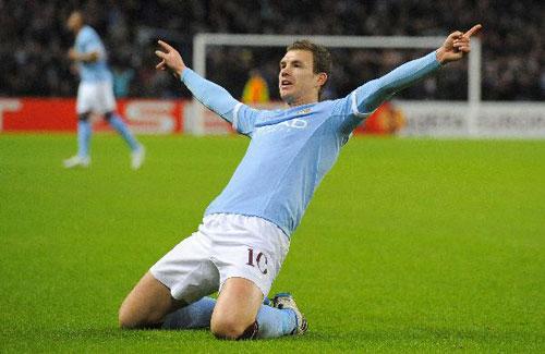 Manchester City, Liverpool reach last 16 in Europa League