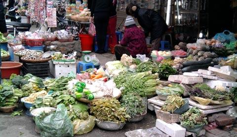 Government employees sad to have pay rise