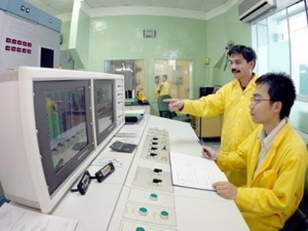 Ten centres to train staff for Vietnam’s first nuclear power plant