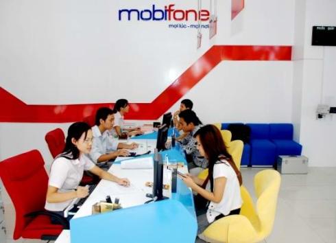 VNPT seeks guidance on selling VinaPhone, MobiFone