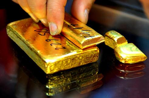 Banks provides service of keeping gold for clients