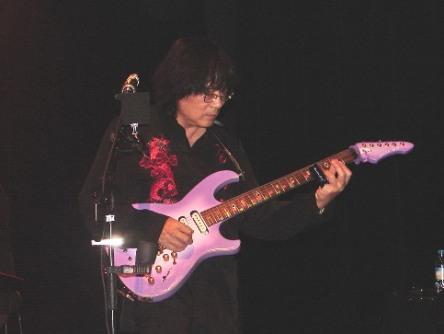 Overseas Vietnamese music stars