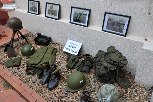 Exhibition of war keepsakes
