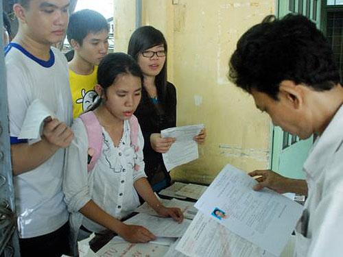 Da Nang says &ldquo;no&rdquo; to in-service training, what does MOET say?