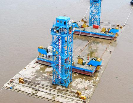 Thu Thiem tunnel&rsquo;s &ldquo;soaked spots&rdquo; to be repaired with glue