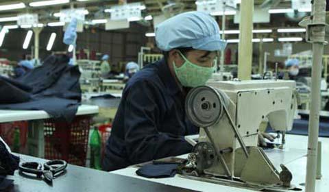 Workers in mining and metallurgy getting best wages in Vietnam