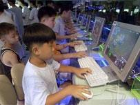 Young S.Koreans face midnight ban for online games 