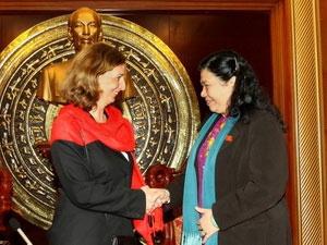 GOVERNMENT IN BRIEF 29/3