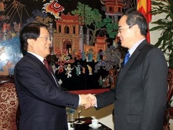 GOVERNMENT IN BRIEF 3/12