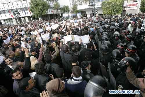 Tunisia sees peaceful protests, order after weeks of violence