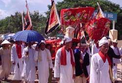 Campaign to preserve folk festivals
