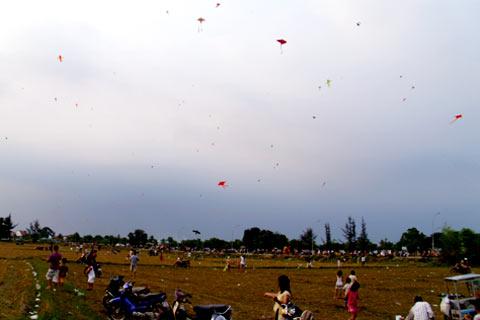 Field of kites amidst Saigon