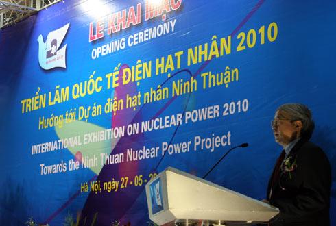 Nuclear power introduced to Vietnam