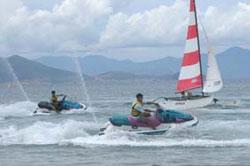 Vinpearl autumn packages for families and honeymoons